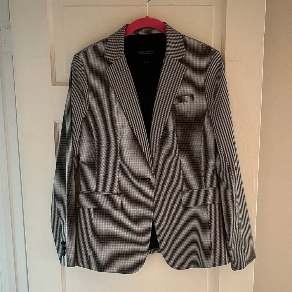 W’s EUC Banana Republic Long and Lean Blazer, size 4